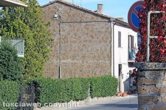 L'appartamento incendiato a Grotte santo Stefano