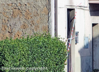 L'appartamento incendiato a Grotte santo Stefano