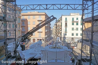 L'arrivo di Gloria e il montaggio