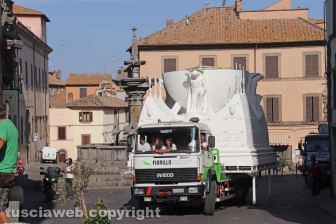 L'arrivo e l'assemblaggio di Gloria