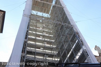 L'arrivo e l'assemblaggio di Gloria