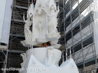 L'arrivo e l'assemblaggio di Gloria