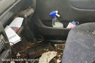 Viterbo - L'auto distrutta dalle lamiere