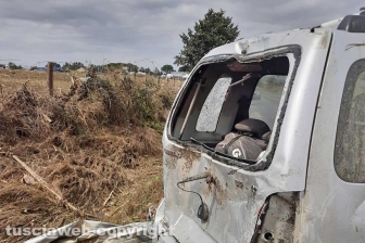Viterbo - L'auto distrutta dalle lamiere