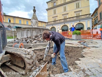 Lavori a piazza Dante