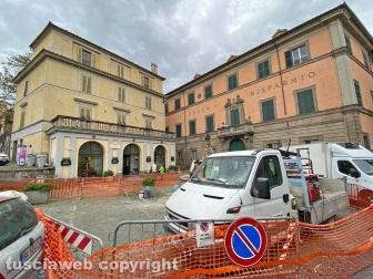 Lavori a piazza Dante