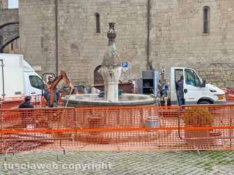 Lavori a piazza Dante