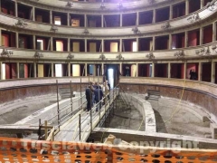 I lavori all\'interno del teatro dell\'Unione