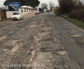 Lavori sulle strade della Tuscia