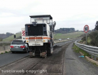 Lavori sulle strade della Tuscia