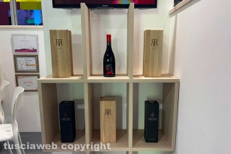 Verona - Vinitaly 2023 - Lo stand della cantina Muscari Tomajoli