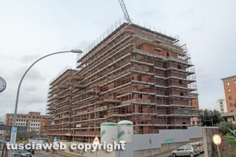 Il cantiere dell\'Easy Village di Saggini Costruzioni in via Polidori