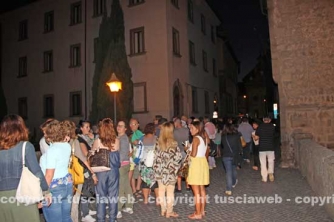 Le cene in piazza con i facchini