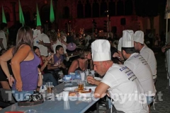 Le cene in piazza dei Facchini