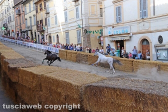 Ronciglione - Le corse a vuoto