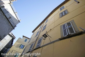 Le facciate della città