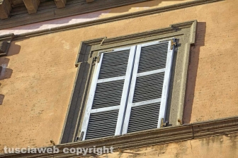 Le facciate della città