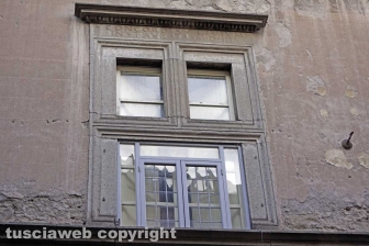 Le facciate della città