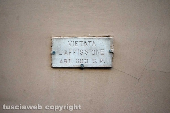 Le facciate della città