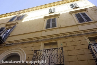 Le facciate della città