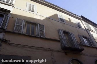 Le facciate della città