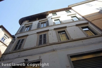 Le facciate della città