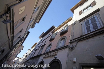 Le facciate della città