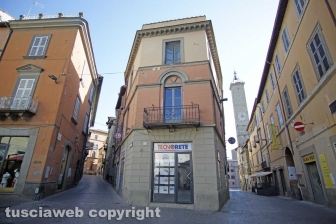 Le facciate della città