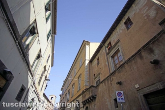 Le facciate della città