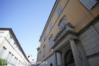 Le facciate della città