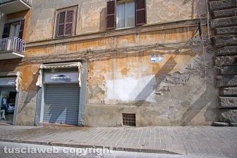 Le facciate della città