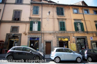 Le facciate della città
