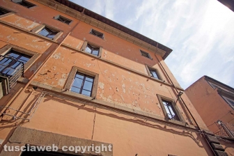 Le facciate della città