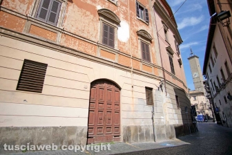 Le facciate della città