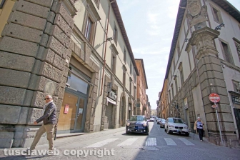 Le facciate della città