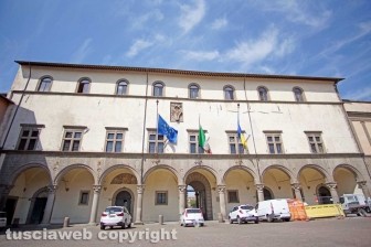 Le facciate della città