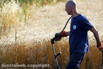 Le fiamme investono strada Signorino