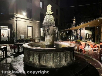 Viterbo - La fontana di piazza della Morte