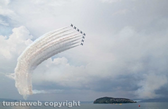 Le Frecce tricolori danno spettacolo