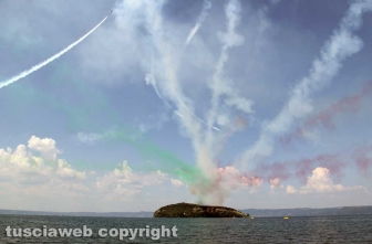 Le Frecce tricolori sul lago di Bolsena
