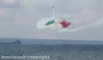 Le Frecce tricolori sul lago di Bolsena
