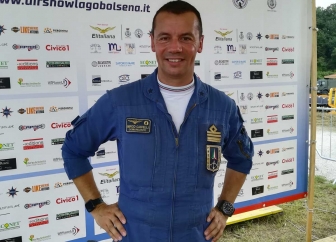 Le Frecce tricolori sul lago di Bolsena - il comandante Mirco Caffelli
