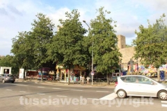 Santa Rosa - Le giostre deturpano le mura cittadine