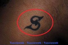 Il tatuaggio che ha tradito i rapinatori