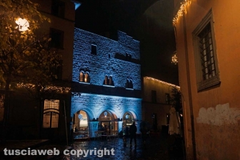 Le luminarie accendono il "cuore" del centro storico