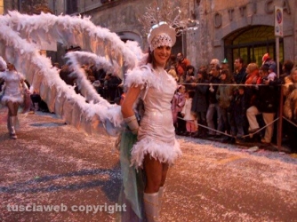 Carnevale di Ronciglione - Le mascherate di Pierina - Le ali della fantasia