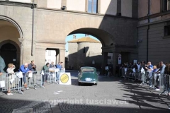 Le Mille Miglia sfrecciano in città