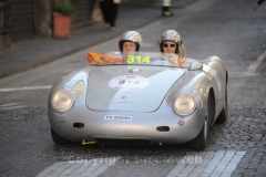 Le Mille Miglia sfrecciano in città