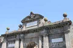 La Mura di Viterbo invase dalle erbacce - Porta Fiorentina