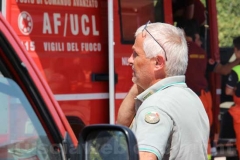 Le operazioni per domare le fiamme